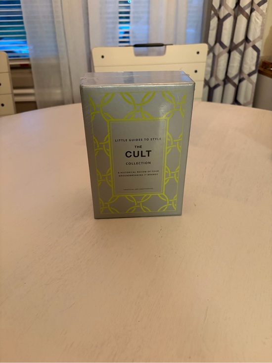 Cult Other - The Cult Collection Little Guides to Style Box Set - Silver & Neon Yellow